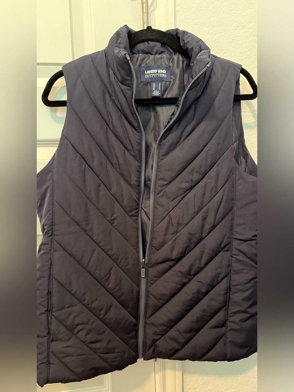 Lands' End Quilted Chevron Vest in Dark Navy Full zip front size M